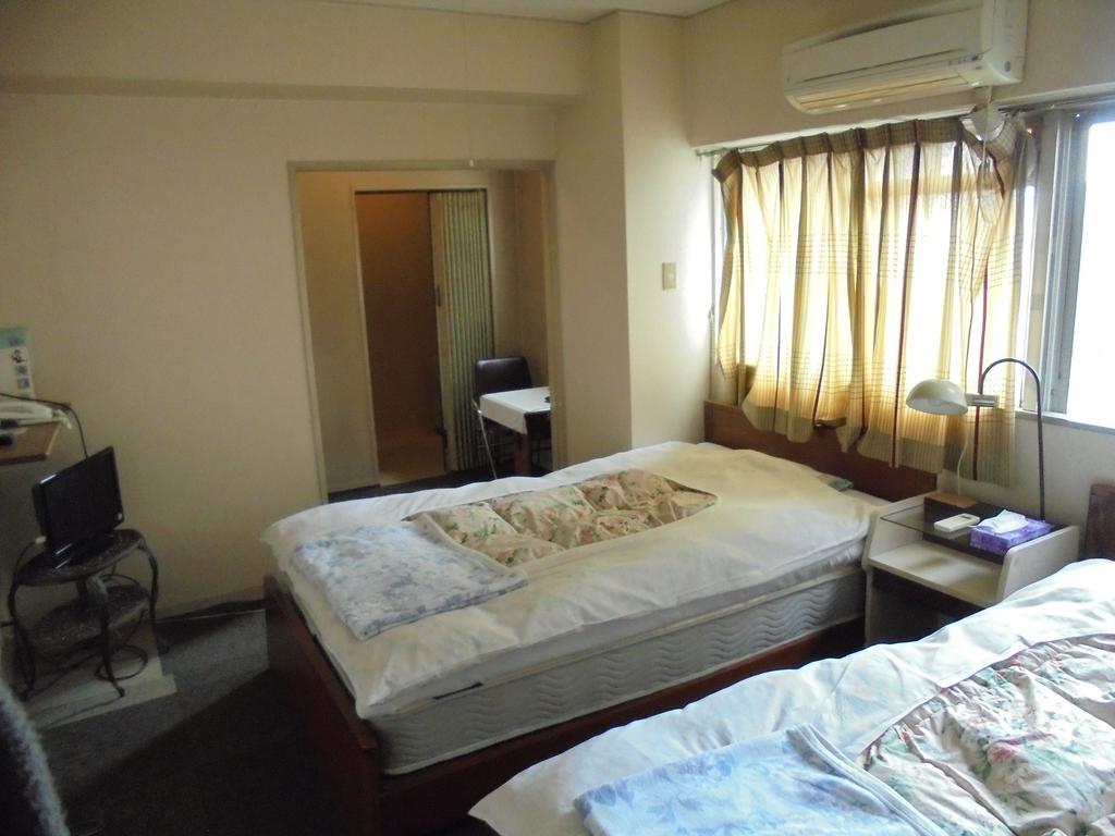 Yoshino Ryokan Осака Екстер'єр фото