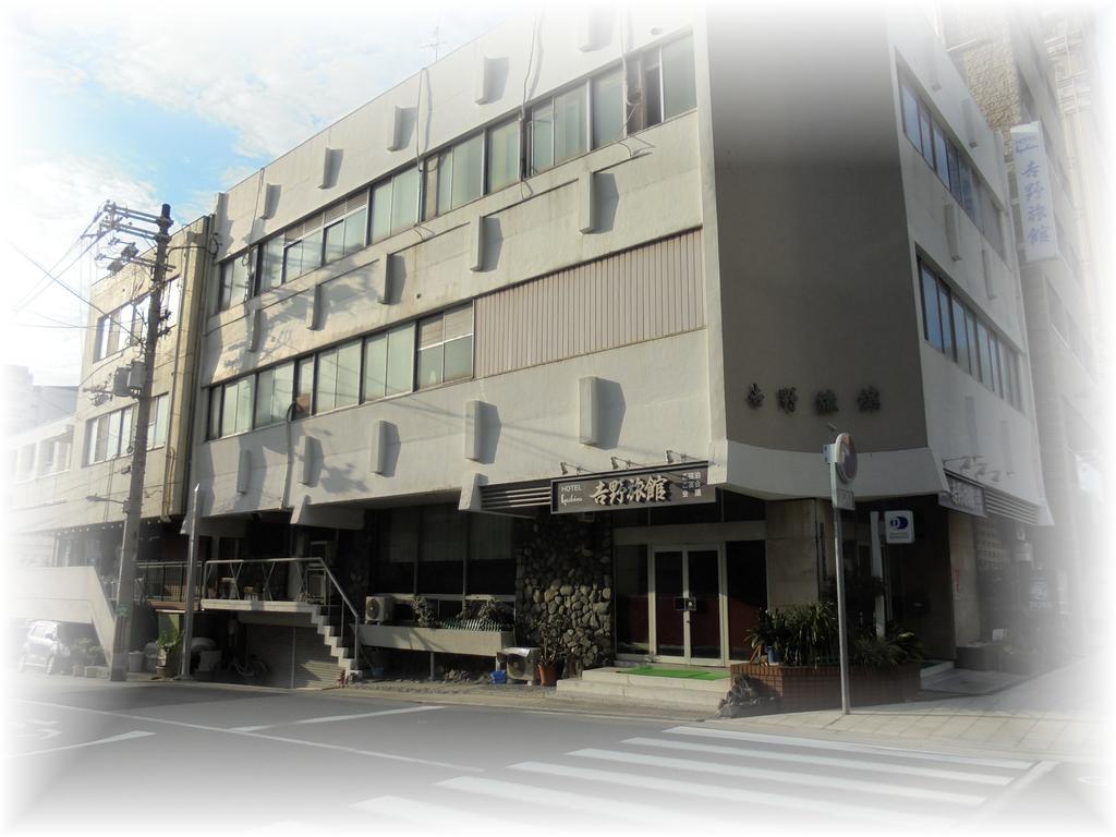 Yoshino Ryokan Осака Екстер'єр фото